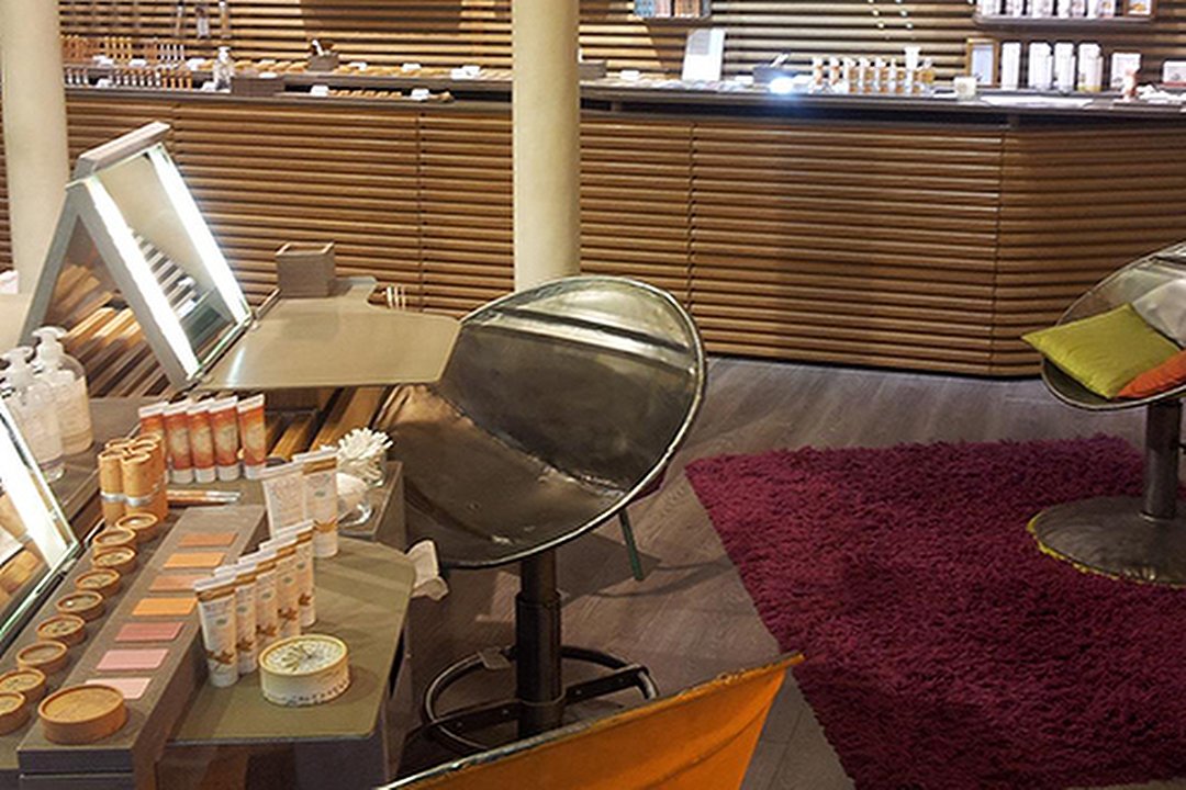 Maquillage Caffè - Couleur Caramel, Hôtel de Ville, Paris
