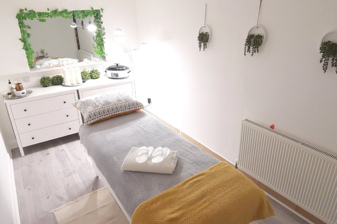 Phoenix Wellness, Houston, Renfrewshire