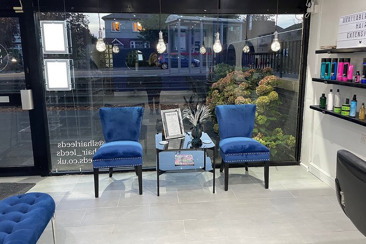 SL Hair - Coiffure Roundhay - Photo de galerie - OneBooking