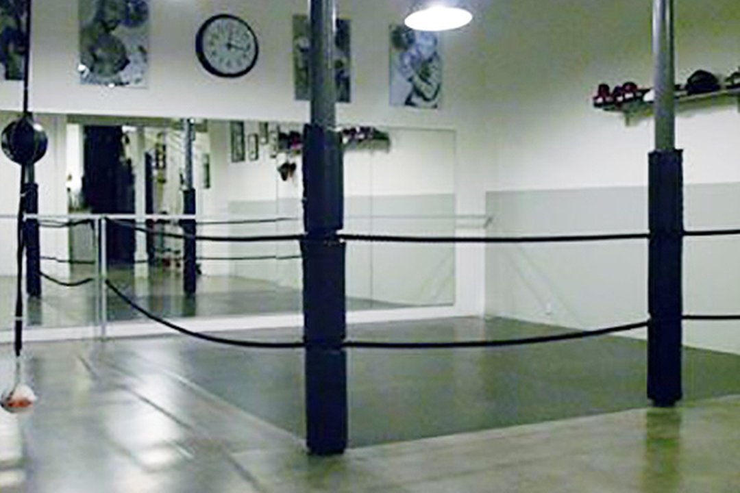 Apollo Sporting Club, Métro Belleville, Paris
