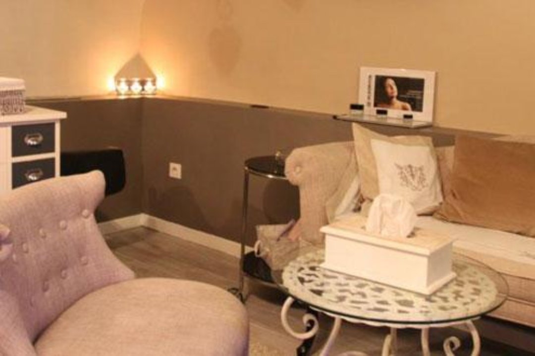 Le Heavenly Salon & Day Spa, Ternes, Paris