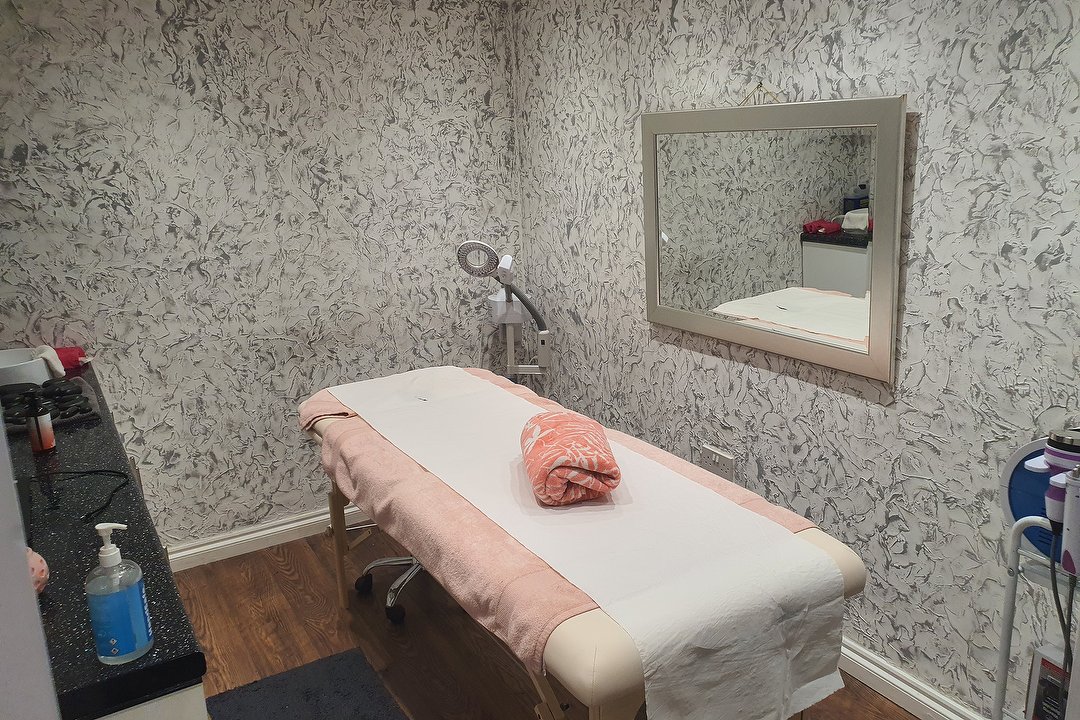 Nubis-Beauty Dream, High Street Acton, London
