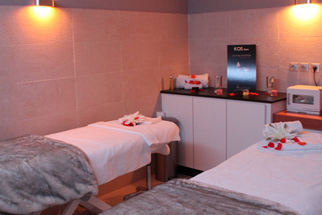 -, 18e arrondissement, Paris