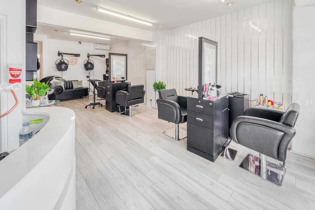 Style NationOLD, Reading West, Reading