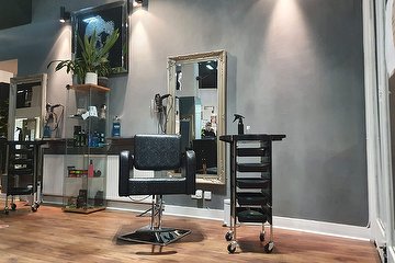 Michael John Hairdressing & Barbering