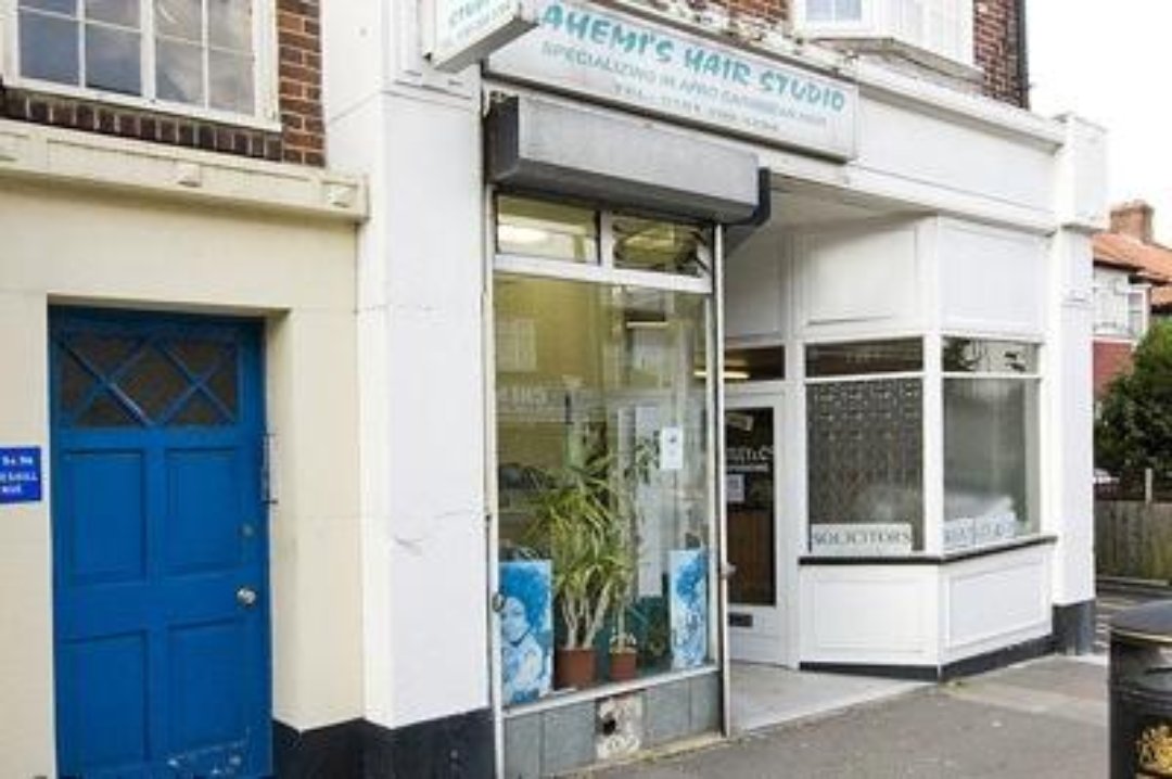 Mahemi's Hair Studio, London