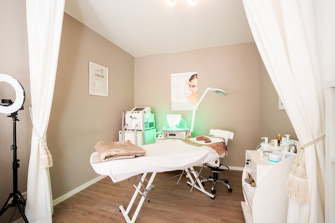Hair&Beauty Design - Bonn, Castell, Bonn