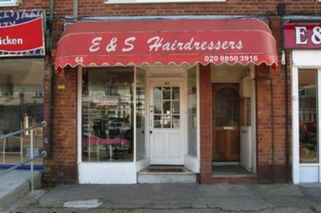 E & S Hairdressers, South East