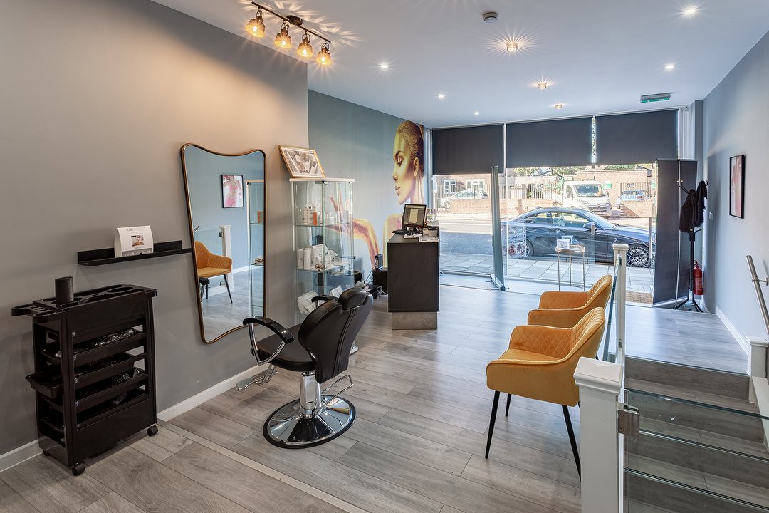Aayna London Beauty Salon in Earlsfield, London Treatwell