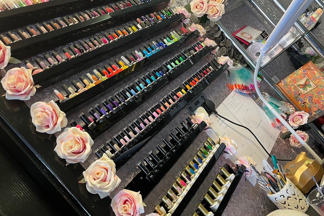 Mimi's Nail Art & Beauty, Wigan