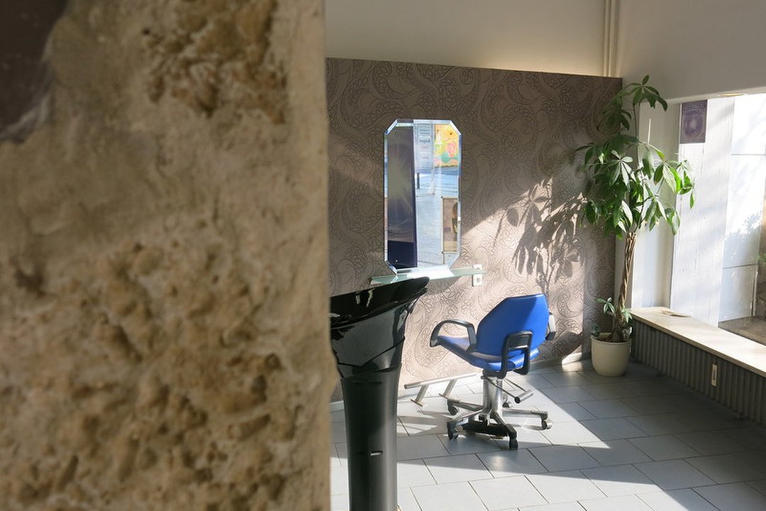 SUCCESS Hairdress by Dennes, Zehlendorf, Berlin