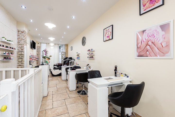 MJ Nails Beauté - Onglerie Paris - Photo de galerie - OneBooking