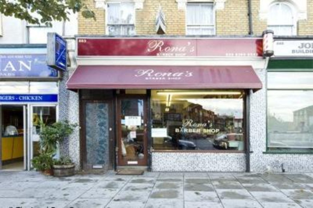 Rona's Barber Shop, Winchmore Hill, London
