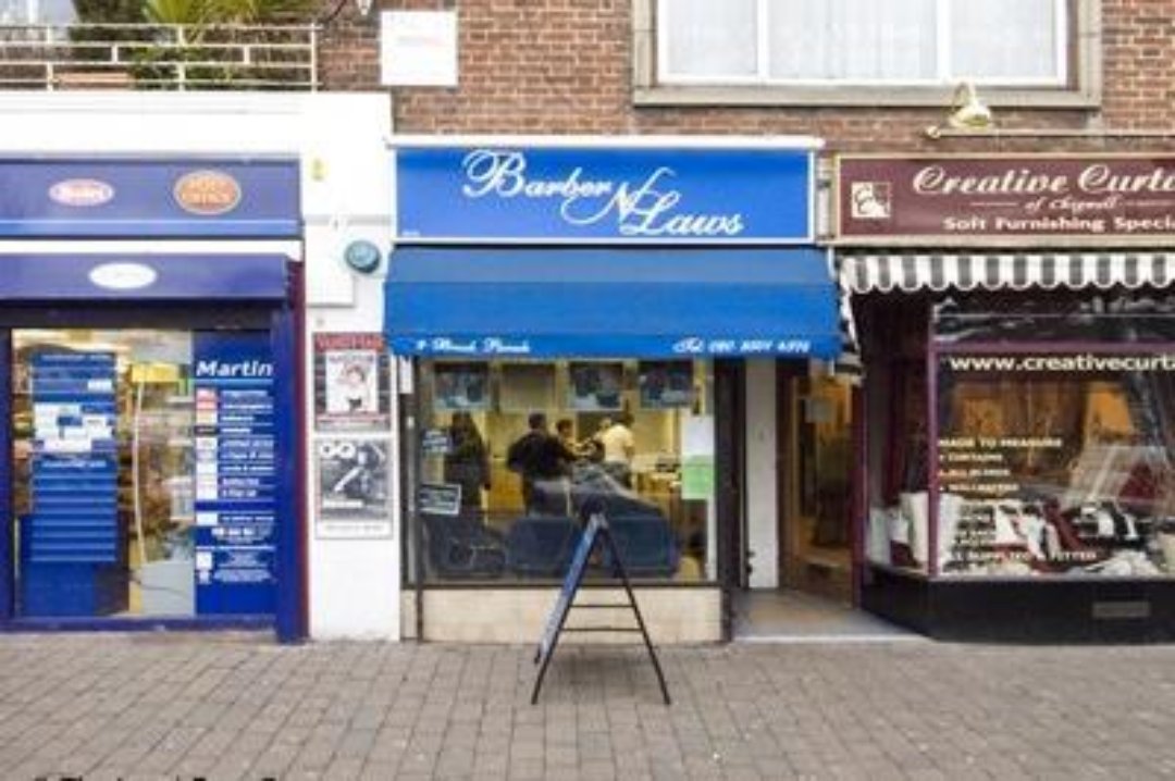 Barber 'N' Laws, Loughton, Essex