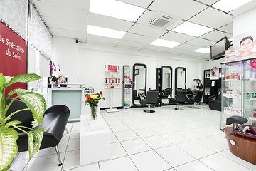 Crown H & B Spa - Ladies Only