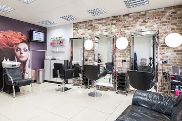 PROFILE hair & beauty - Kensal Green