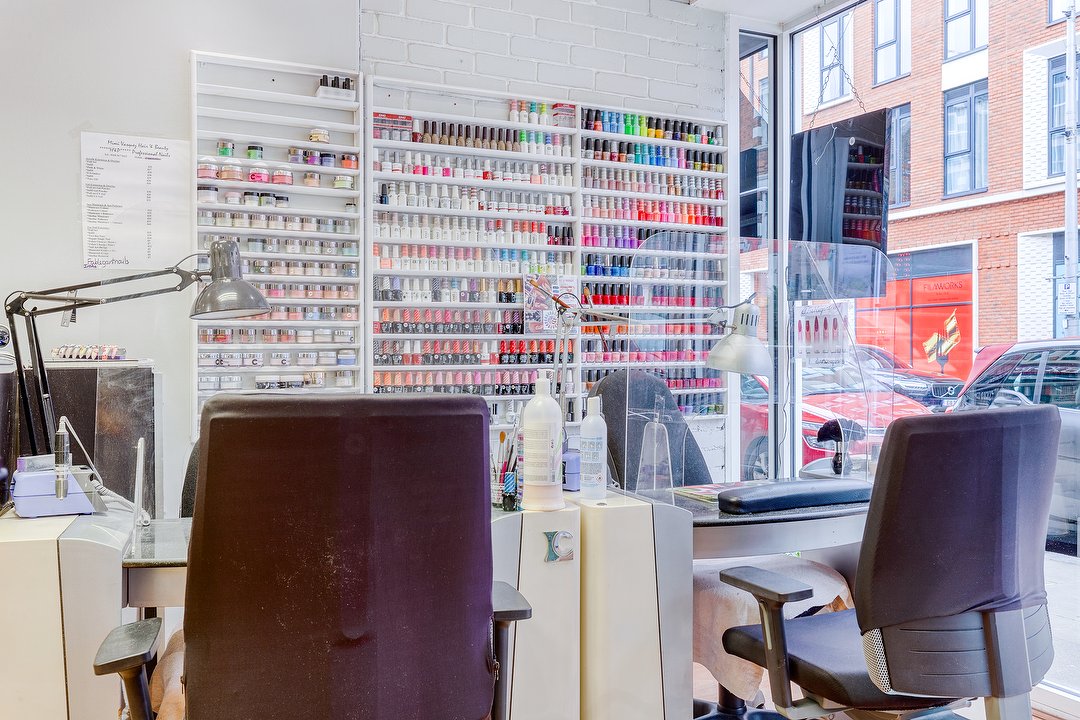 Vasquez Unisex Hair & Beauty Salon Ealing, Ealing Broadway, London