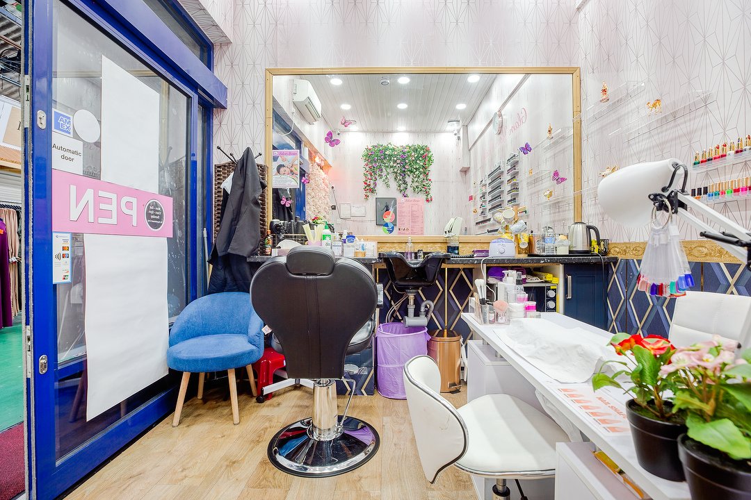 Silverswan Nail Spa, Tooting, London