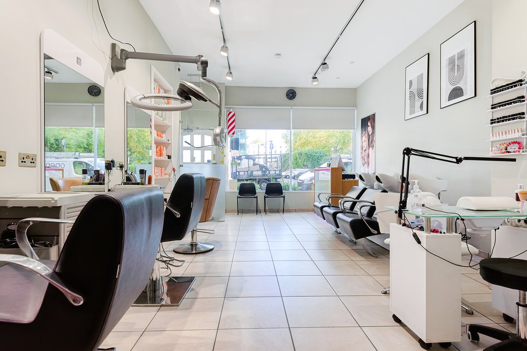 Avenida Hair & Beauty Hair Salon in Notting Hill, London Treatwell