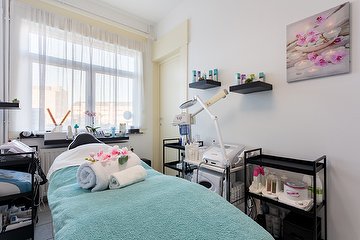 SkinGlow Beauty ( Réservé aux Femmes )