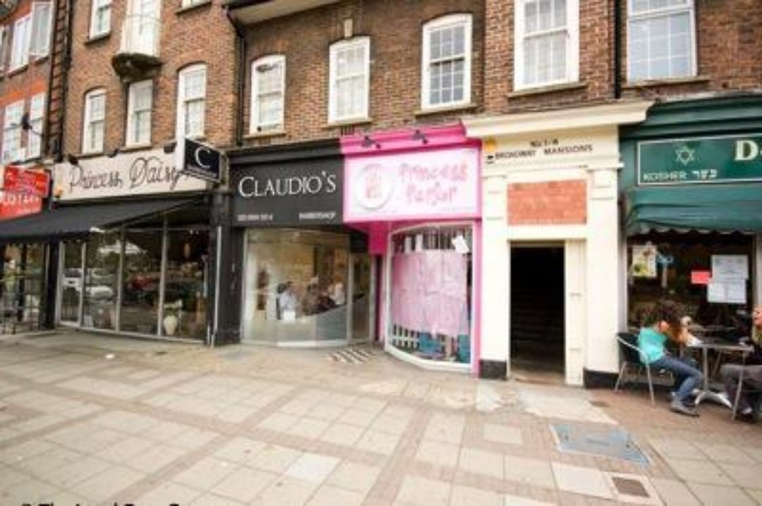 Claudio's, London