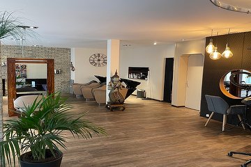 Yuliya Elite Hairstyling