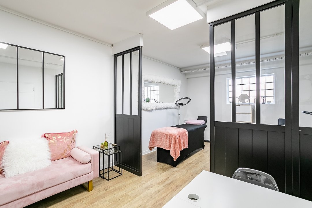 Luxurious Beauty 93, Epinay-Sur-Seine, Seine-Saint-Denis