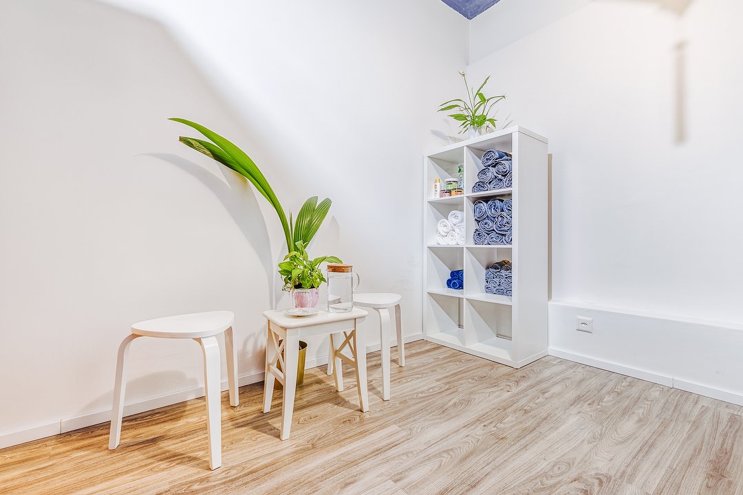 Herbal Spa Wellness & Nail Design, Kreis 3, Zürich