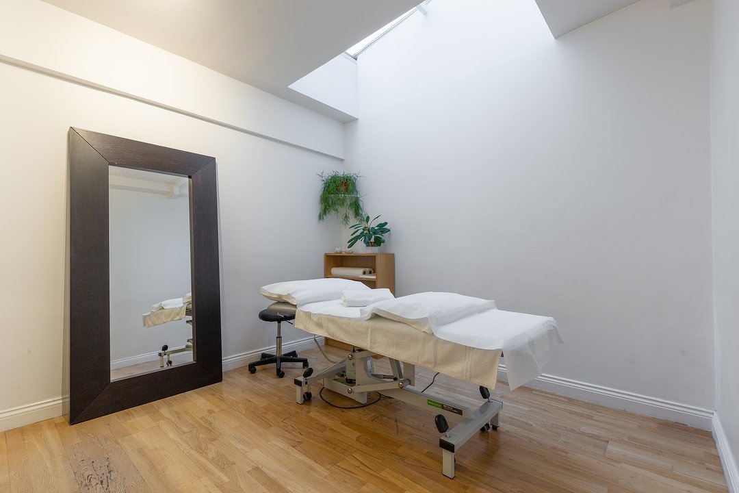 Gabrielle Stephenson Acupuncture Belgravia, Chester Square, London
