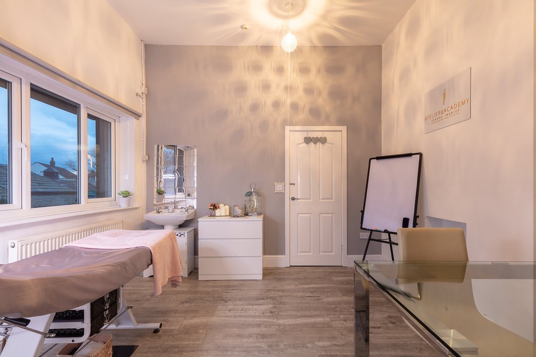 Atelier&Academy Joanna Iwaniuk, Farnley, Leeds