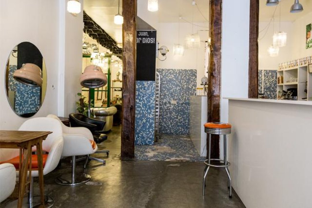 Juan, Por Dios!, Chueca, Madrid