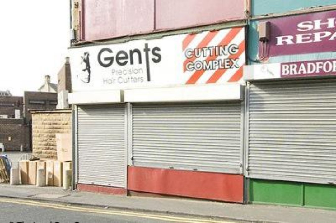 Cutting Complex, Bradford