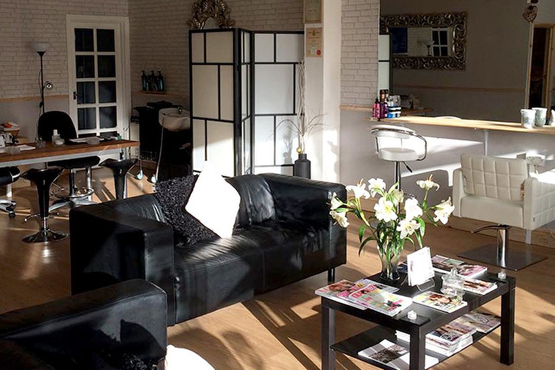 Studio 194 Skin Hair Nails, Wallasey, Wirral