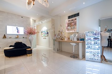 Full Beauty Clinics