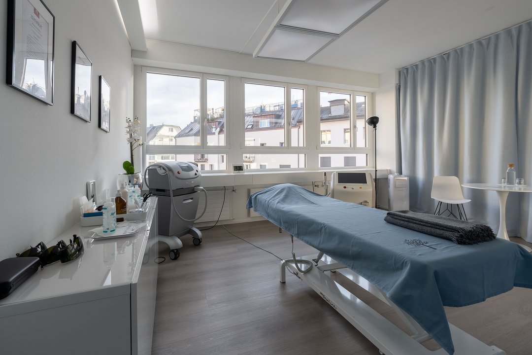 beauty tree, Seebach, Zürich