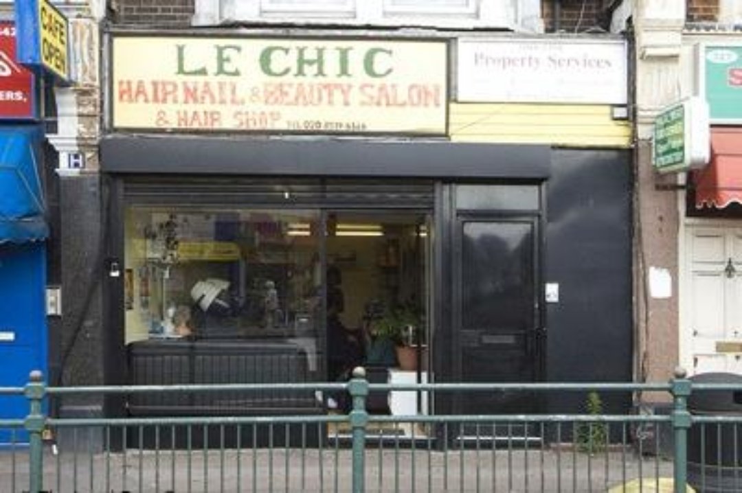 Le Chic, Loughton, Essex