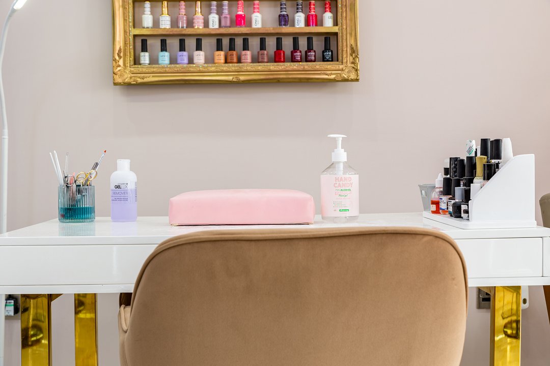 IVI LONDON, Norwood New Town, London