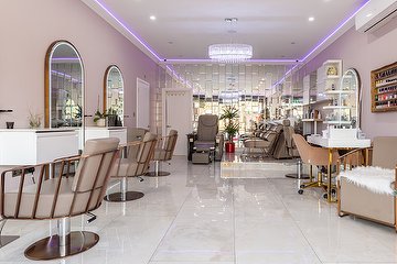 salon lobby