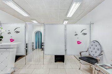 Ines beauty center, Luik