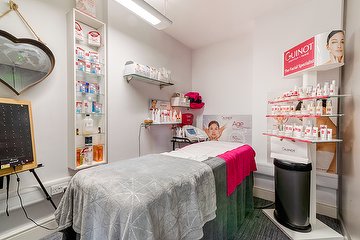 Finishing Touches Beauty Salon - Birmingham