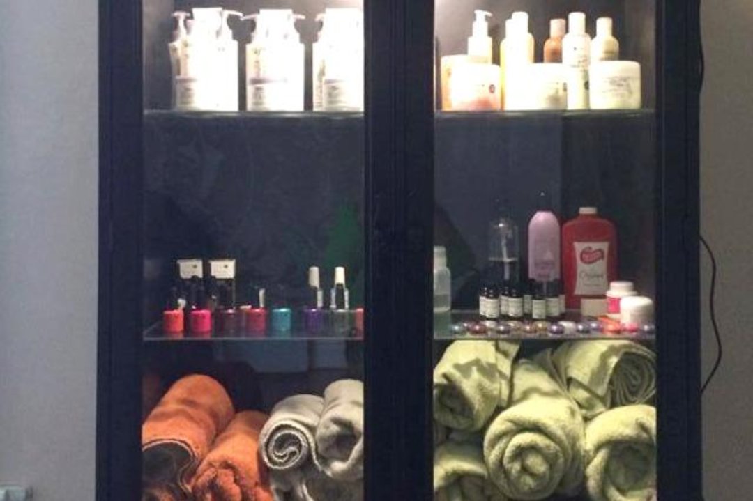 Be-You-Tiful Beauty Salon, Bury