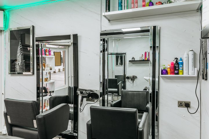 Becky's - Coiffure Leeds - Photo de galerie - OneBooking