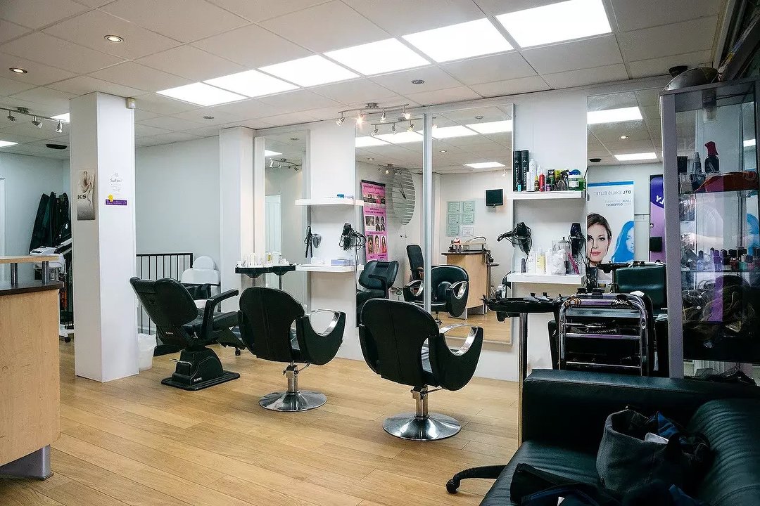 Selina's Hair & Beauty Salon, Rushholm, Manchester