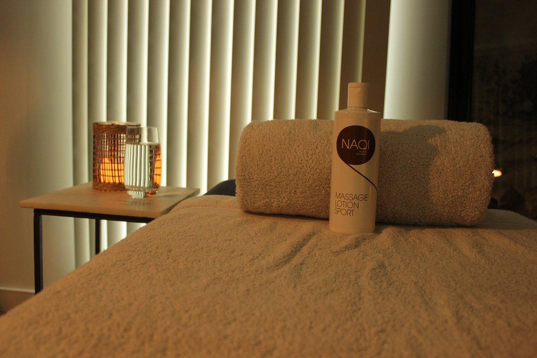 Sports & Deep Tissue Massage For Men in Horsham. NOW OPEN ON FRIDAYS ALL DAY, Horsham, West Sussex