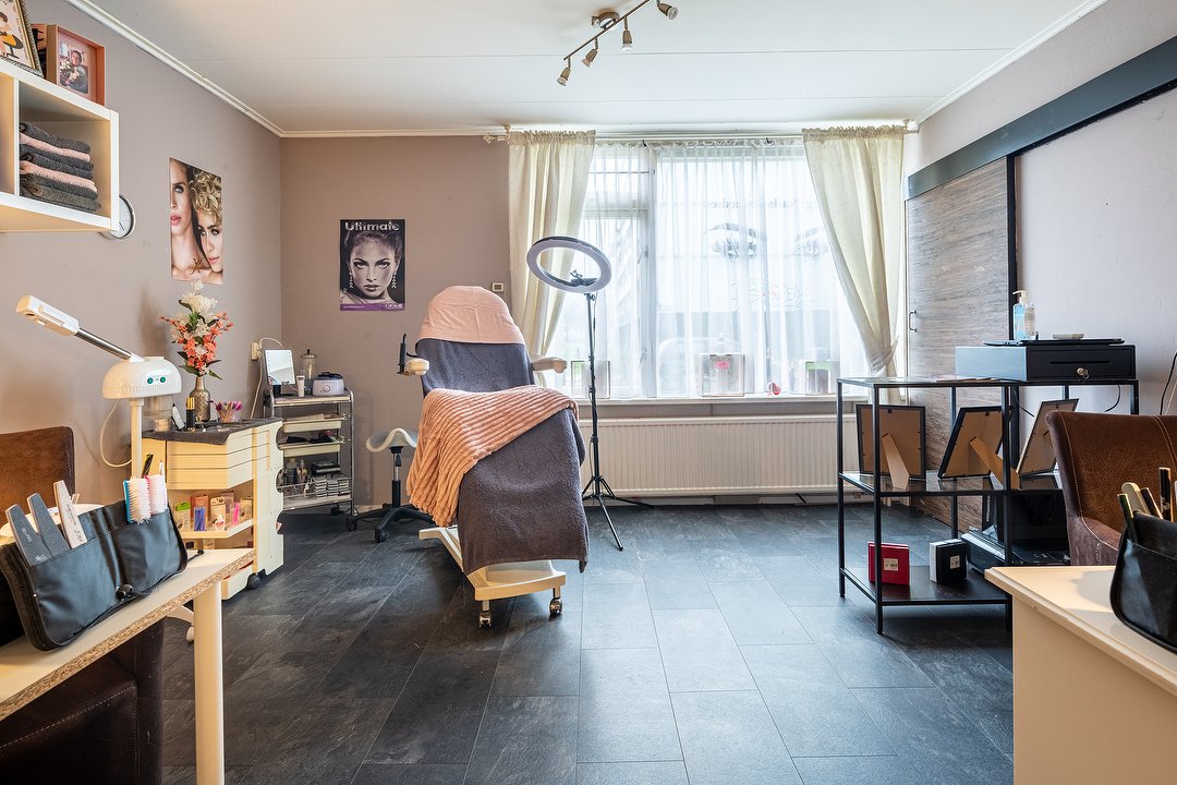 Reginails & Lashes, Haagsemarkt, Breda
