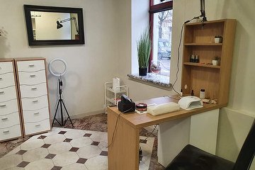Manikiūristė Erika Sepo Žemyna