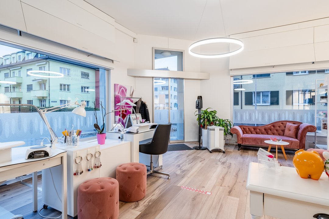 LUME Nails, Altstetten, Zürich
