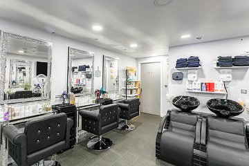 AG Glamour Salon