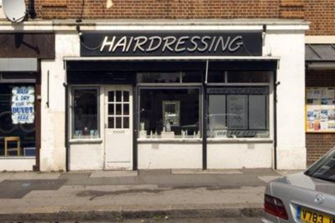 En Bis Hairdressing, North London, London