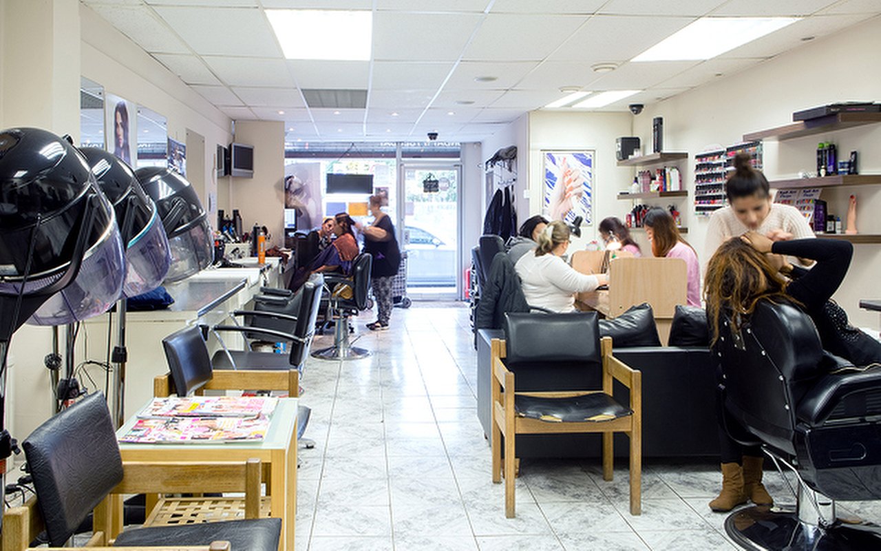 Hairdressers and Hair Salons near Holloway Road, London Treatwell